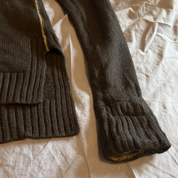 Vince 2 Tone Sweater - Size: S - Picture 8 of 14